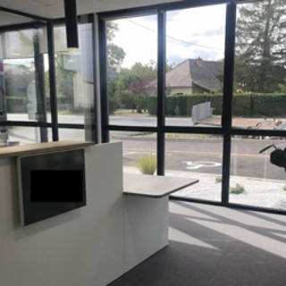 Bureau privé 21 m² 3 postes Coworking Avenue de Rodez Luc-la-Primaube 12450 - photo 5